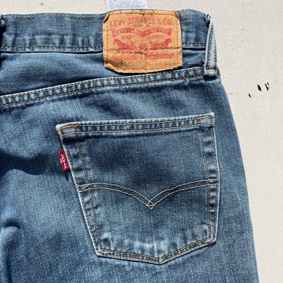 Men's Levi's 514 Premium Blue Straight Jeans 34x30 Zip DISTRESSED Modern Street - Picture 1 of 16